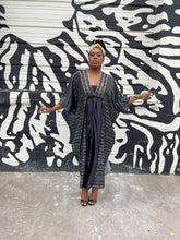 Load image into Gallery viewer, Thea Caftan Silver/ Black Mirage
